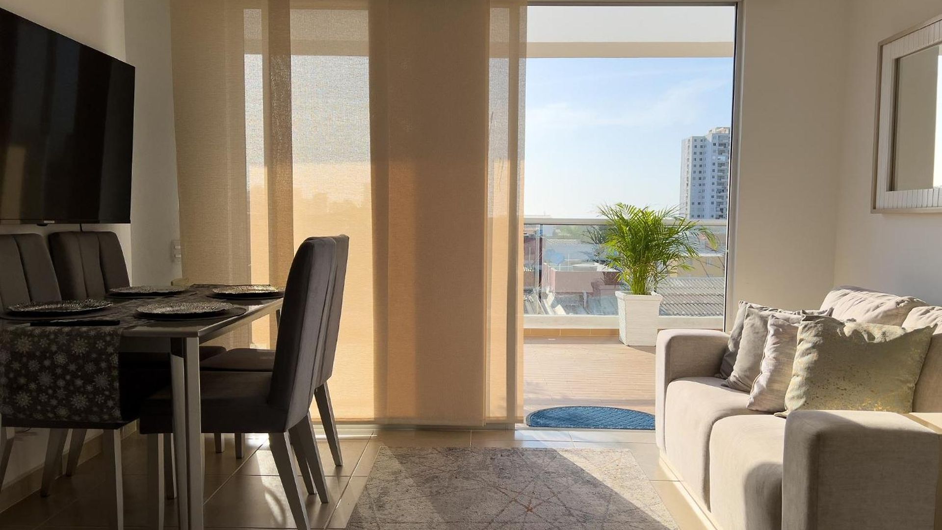 Baluarte Del Caribe By J&d Apartamento