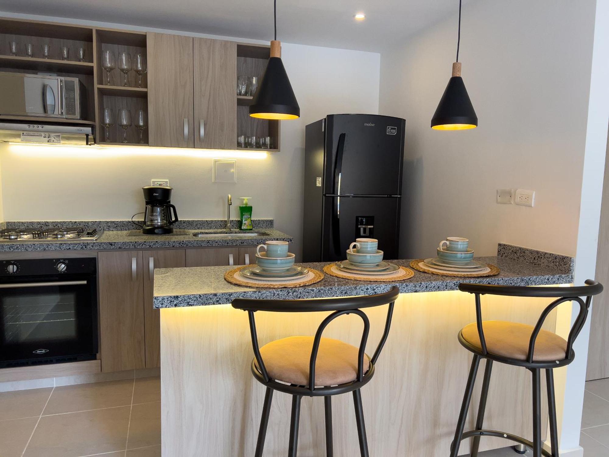 Lujoso Cerca Al Aeropuerto Y Ciudad Amurallada Apartamento